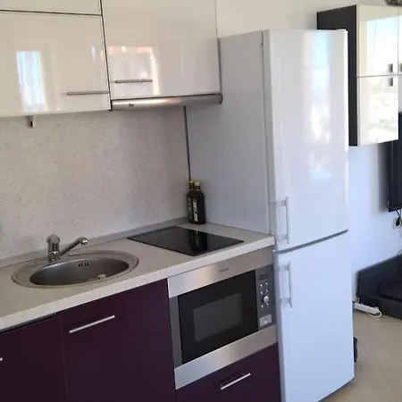 Oasis Club, Kras 2 Bed