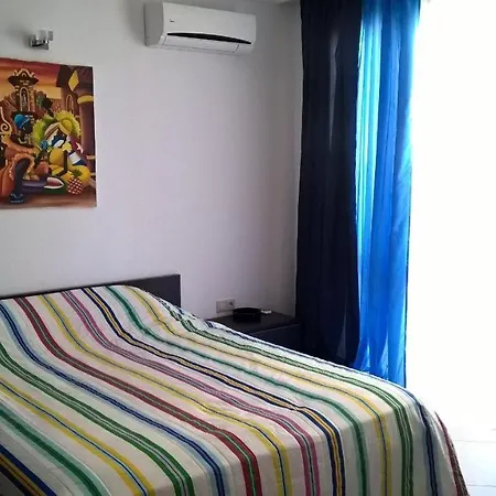 Oasis Club, Kras 2 Bed Apartman *